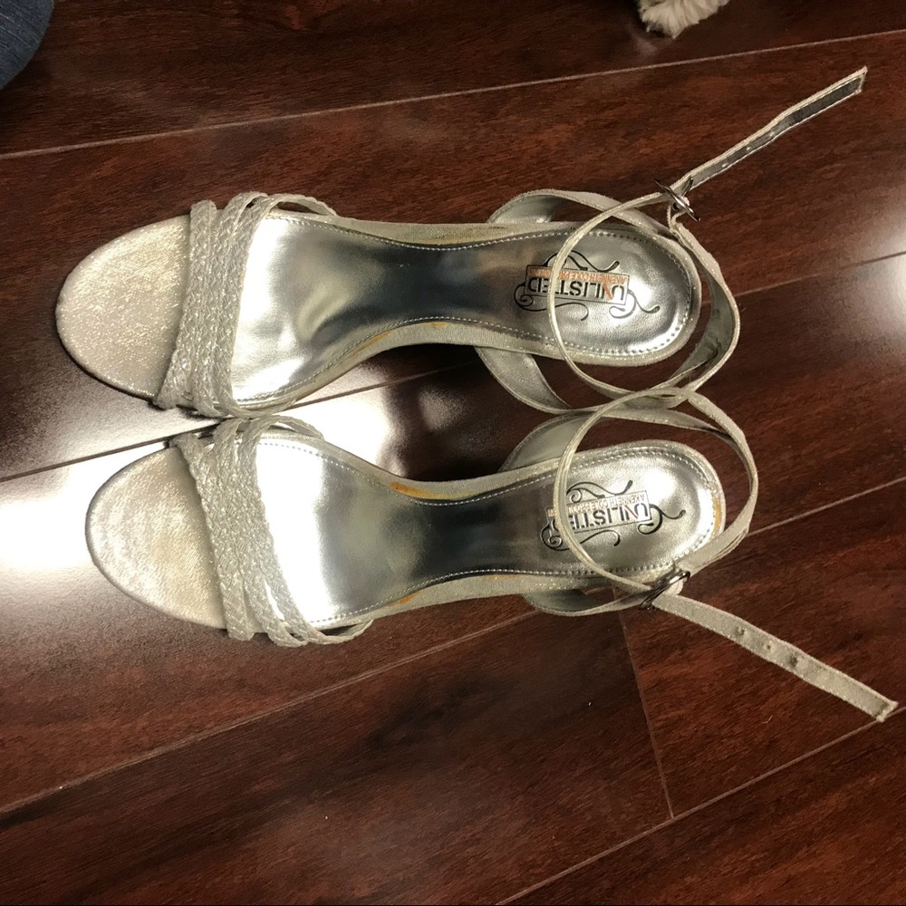 Silver Strappy Heels Sz 10 Unlisted